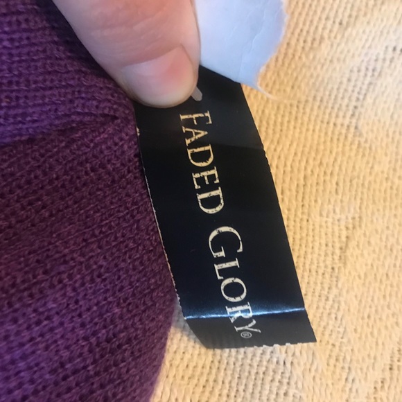 Purple beanie - Picture 2 of 3